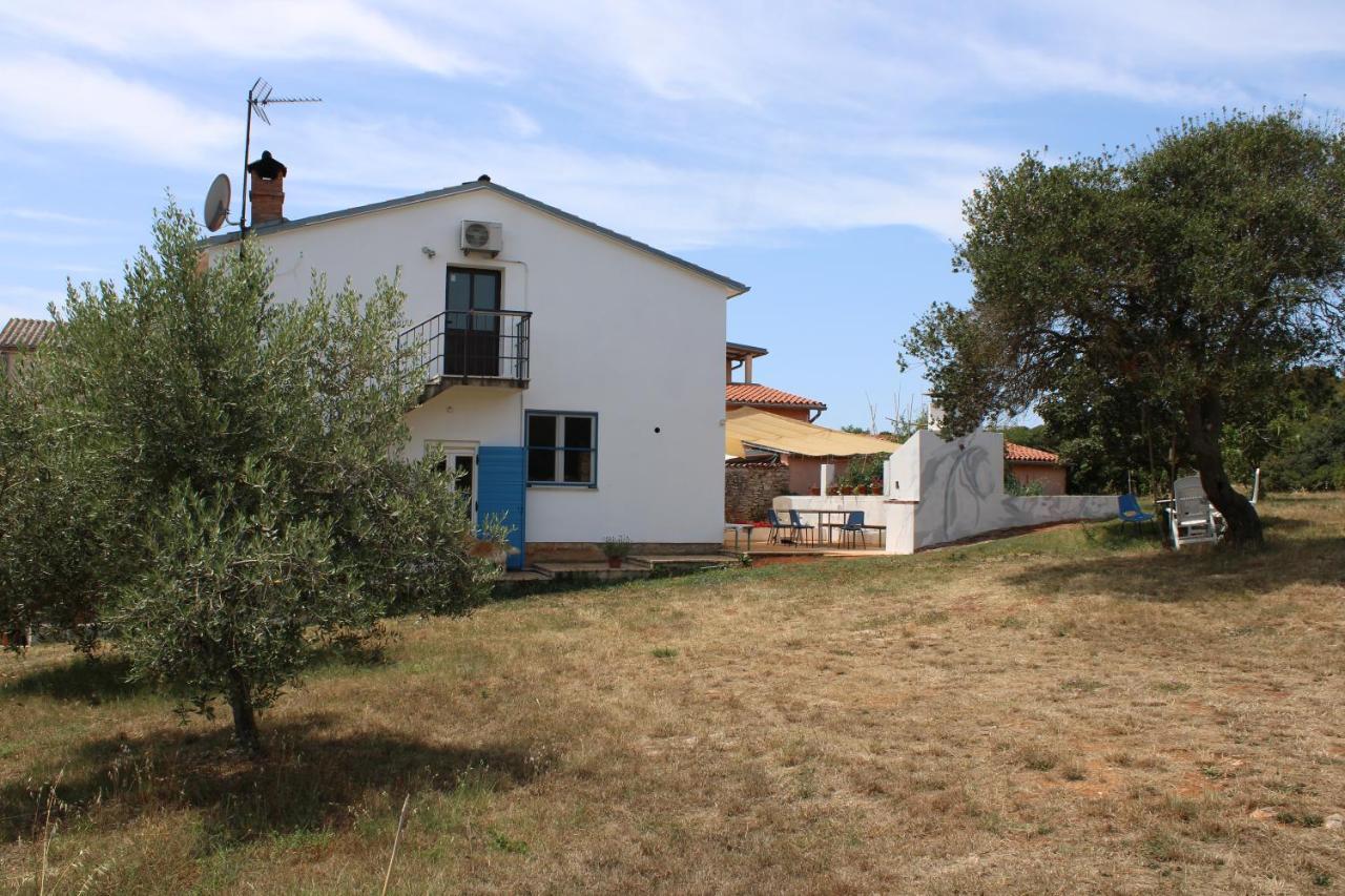 Apartment Helena Pula Exterior photo